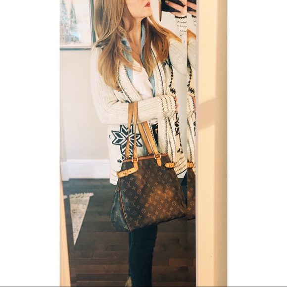 Louis Vuitton Batignolles Vertical Large Tote Bag - Picture 2 of 16